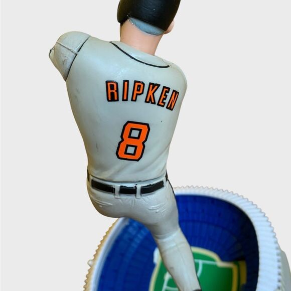 1996 Limited Edition Cal Ripken Jr. Starting Lineup Stadium Stars Game Orioles - Picture 11 of 13